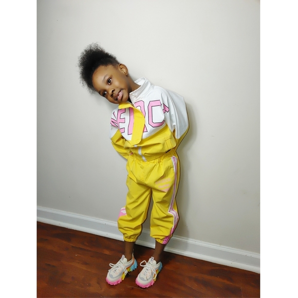 Merci Yellow - Picture 2 of 5